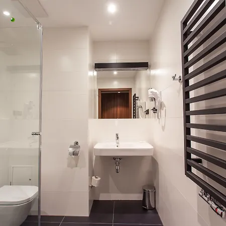 Terminal 3* 브로츠와프