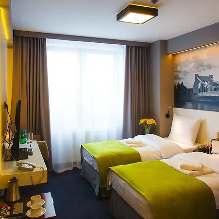 Terminal Hotel