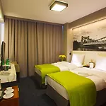 特尔米诺酒店 酒店