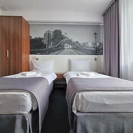 Terminal Hotel